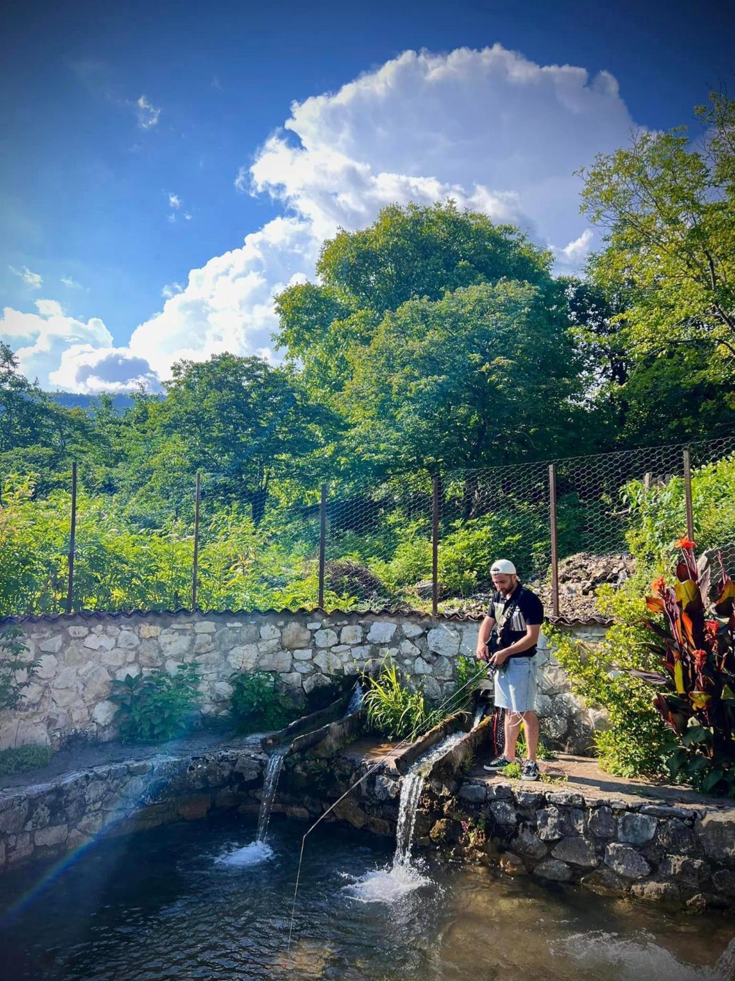 Hotel Okatsia Სასტუმრო Ოკაცია Gordi Exteriér fotografie